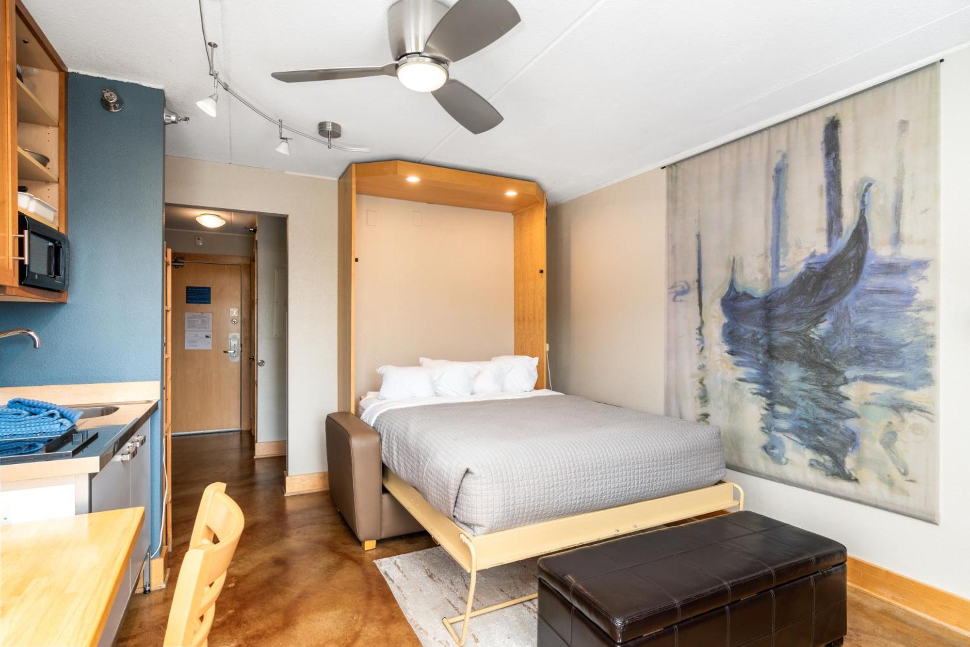East Bay Suites Grand Marais Εξωτερικό φωτογραφία