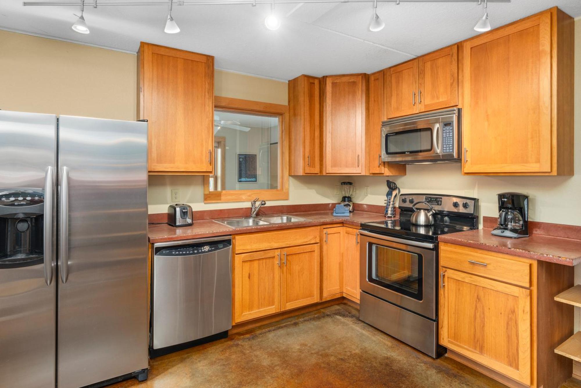 East Bay Suites Grand Marais Εξωτερικό φωτογραφία