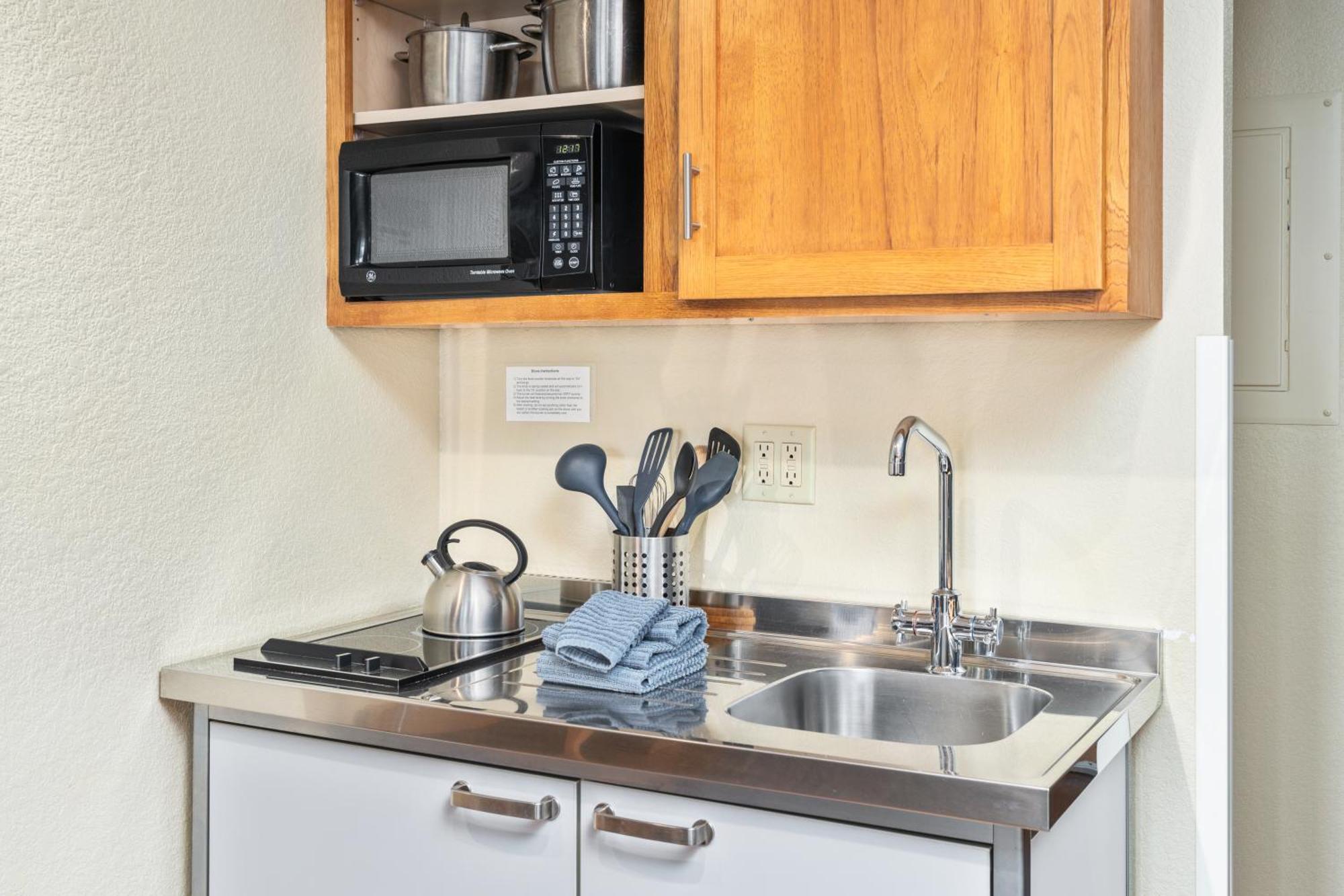 East Bay Suites Grand Marais Εξωτερικό φωτογραφία