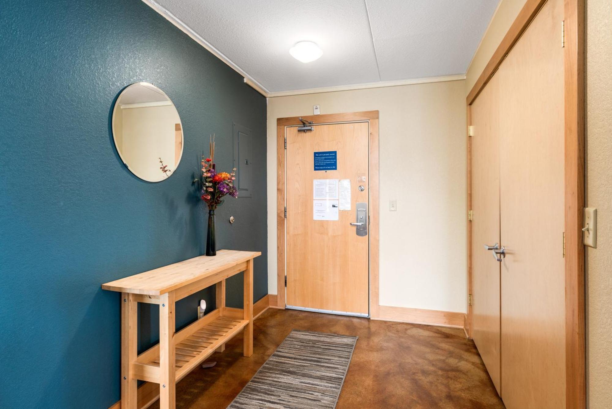 East Bay Suites Grand Marais Εξωτερικό φωτογραφία