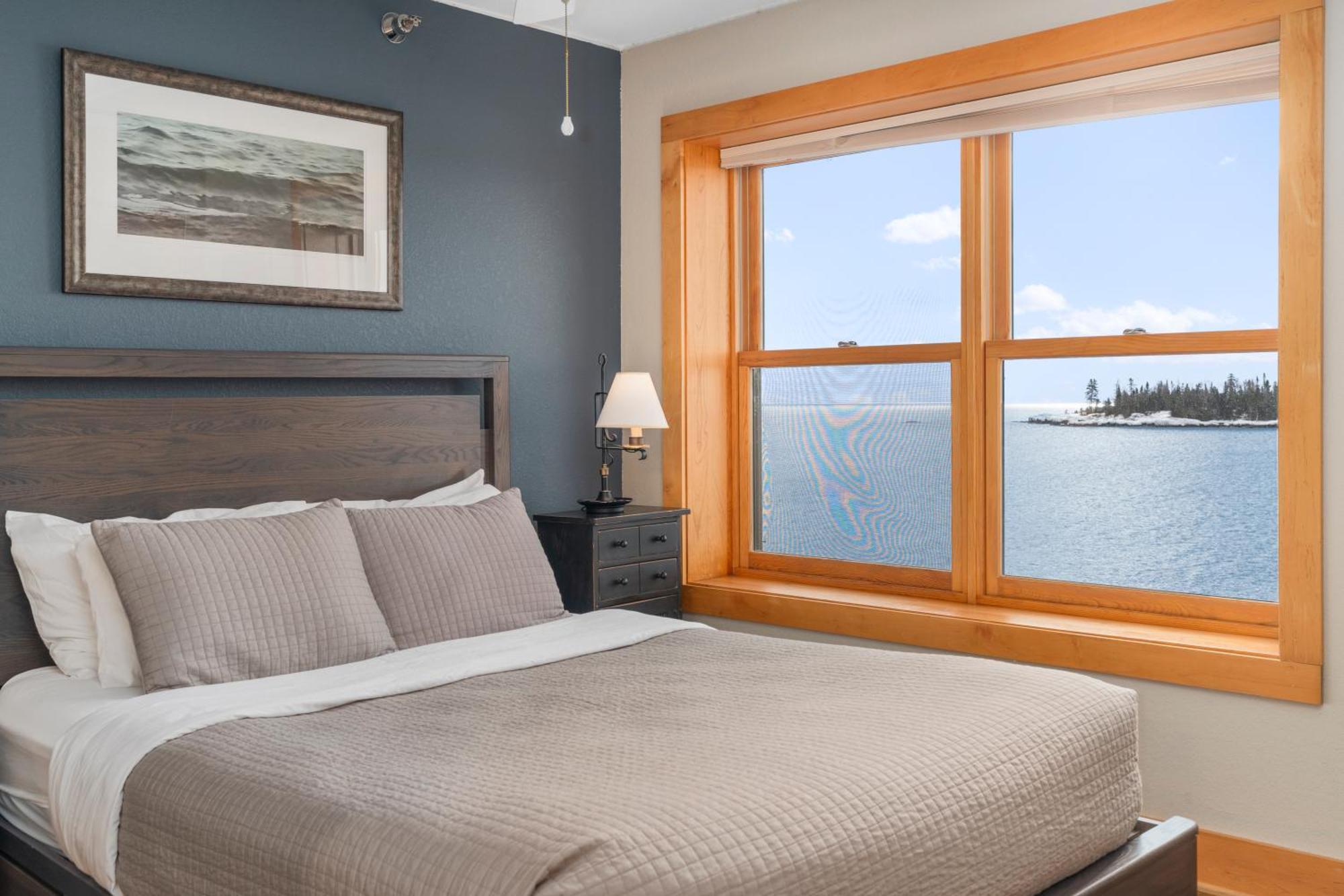 East Bay Suites Grand Marais Εξωτερικό φωτογραφία