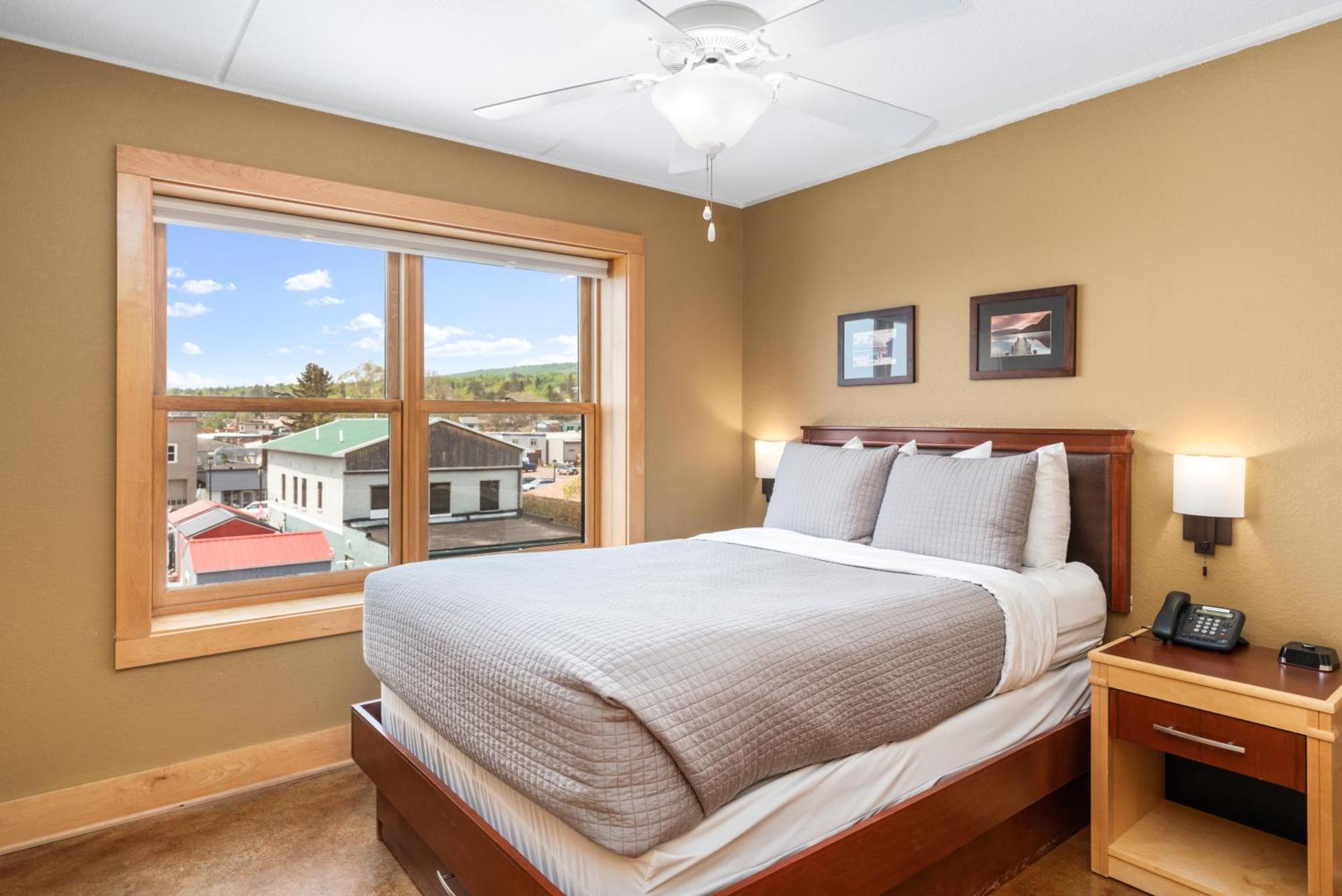 East Bay Suites Grand Marais Εξωτερικό φωτογραφία