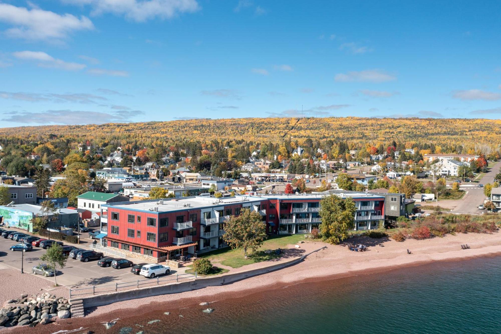 East Bay Suites Grand Marais Εξωτερικό φωτογραφία