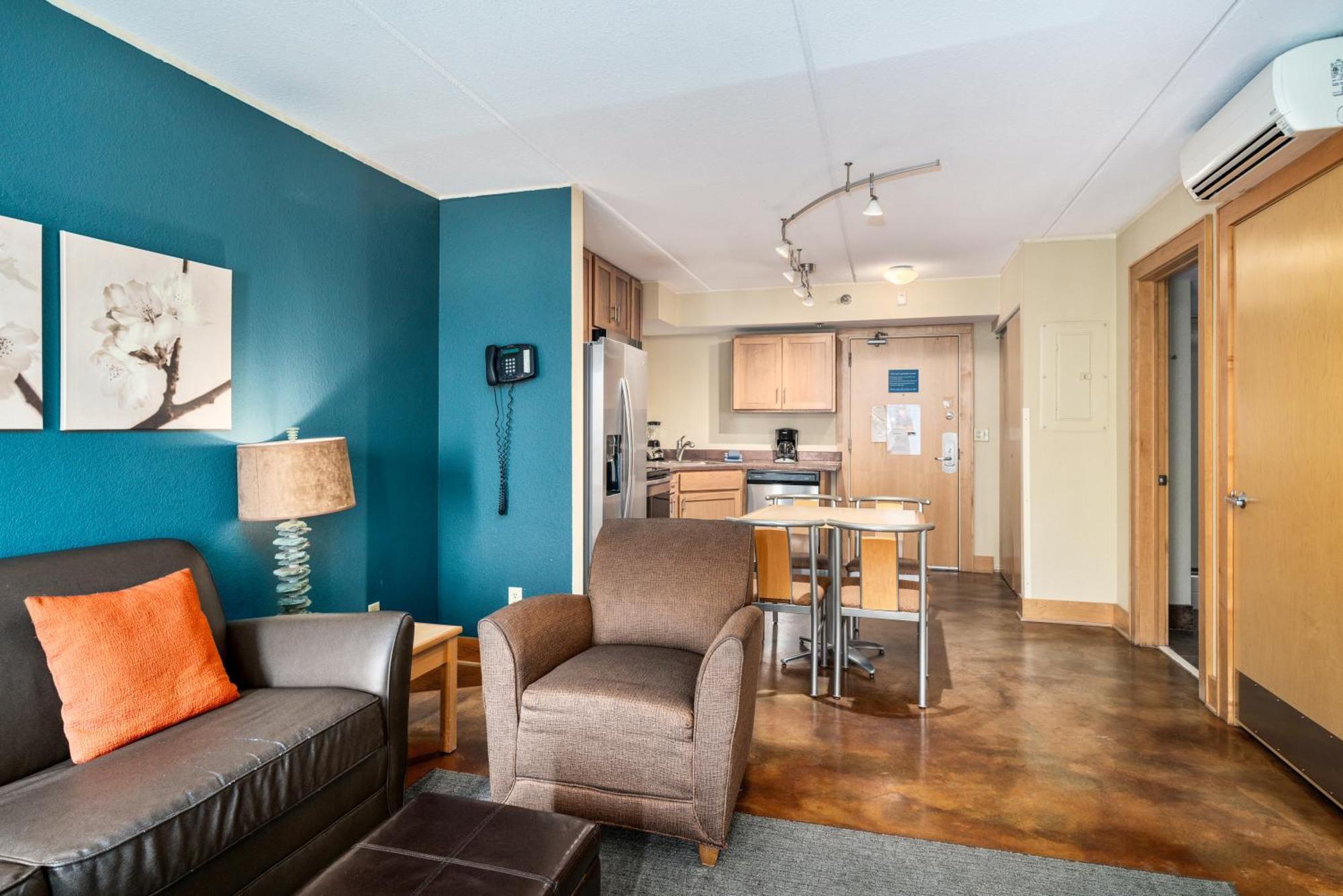 East Bay Suites Grand Marais Εξωτερικό φωτογραφία