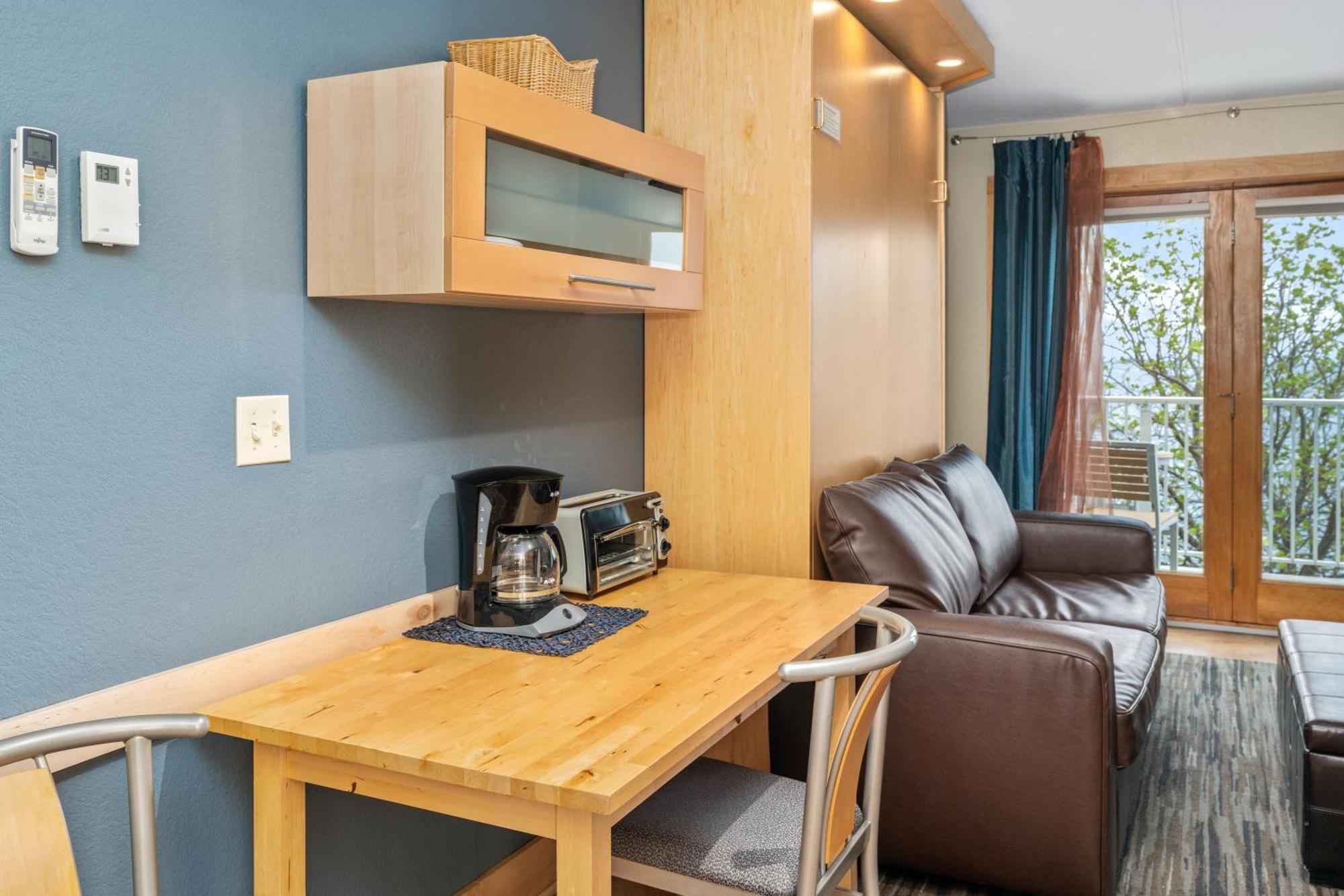 East Bay Suites Grand Marais Εξωτερικό φωτογραφία